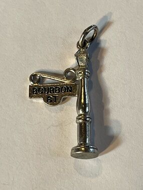 Bourbon Street Sterling Silver Lamp post Charm. Mardi Gras. Louisiana